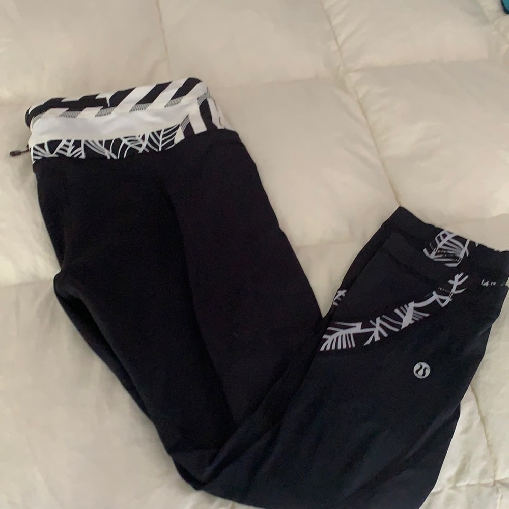 Lululemon spandex leggings size 6